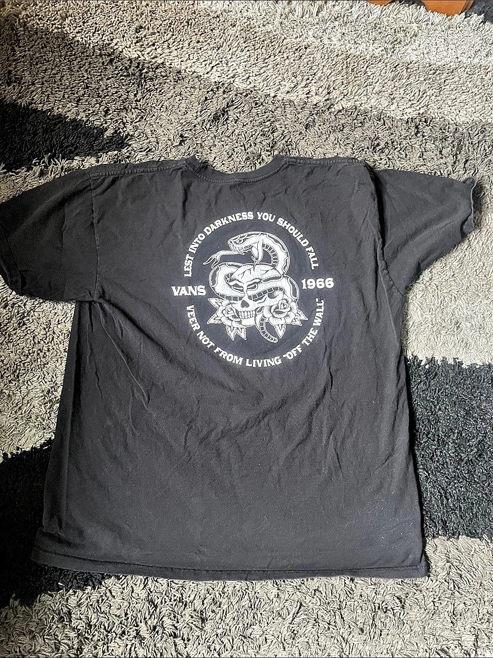 Vans Graphic Short Sleeve Tee in Black